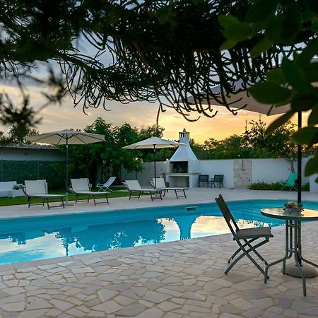 Casa Vacanza Augusto อุจจาโน ลาเคียซา ภายนอก รูปภาพ